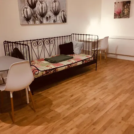 Appartement Cahors Апартаменты *