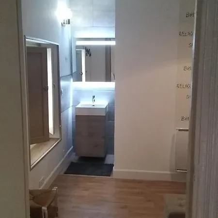 Appartement Cahors Апартаменты *